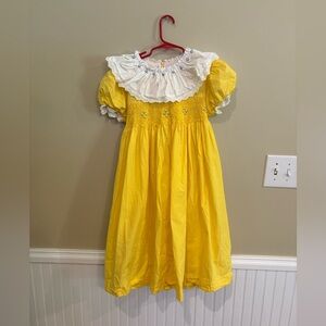 Girls 12 Yellow and White Collared Smocked Floral Dress EUC